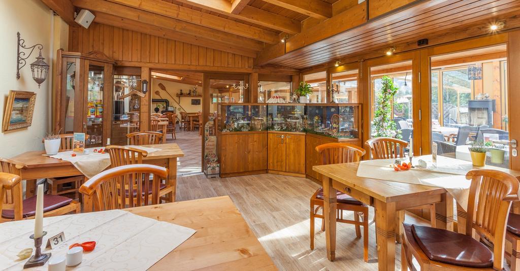 Hotel Am Eifelsteig Neroth Екстер'єр фото