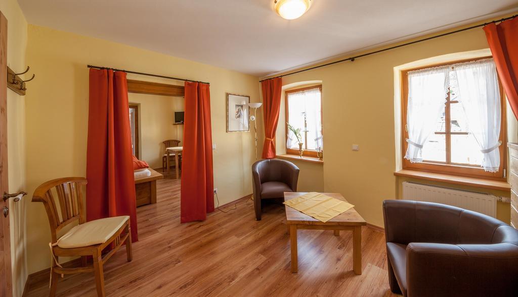 Hotel Am Eifelsteig Neroth Екстер'єр фото