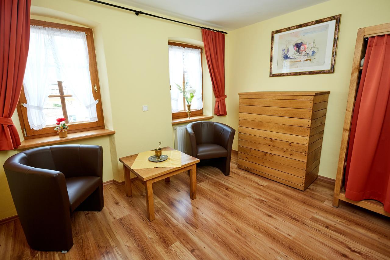Hotel Am Eifelsteig Neroth Екстер'єр фото